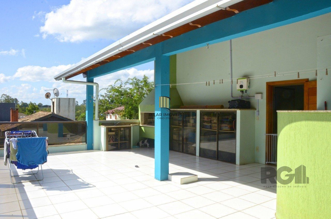Casa de Condomínio 3 dormitórios no bairro Elsa