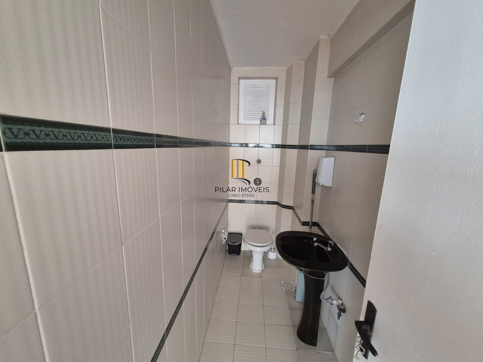 Venda  sala com 51.18m², Centro Histórico.