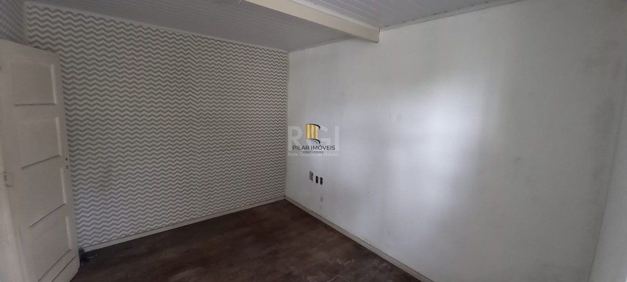 Sobrado para Venda - 110m², 4 dormitórios, sendo 1 suites, 2 vagas - Floresta