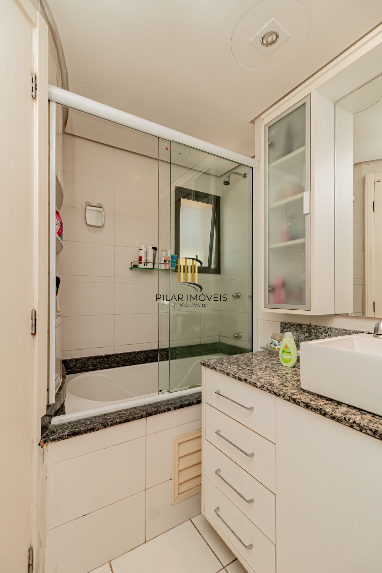 Apartamento garden 146m² com piscina. Bairro Mont Serrat