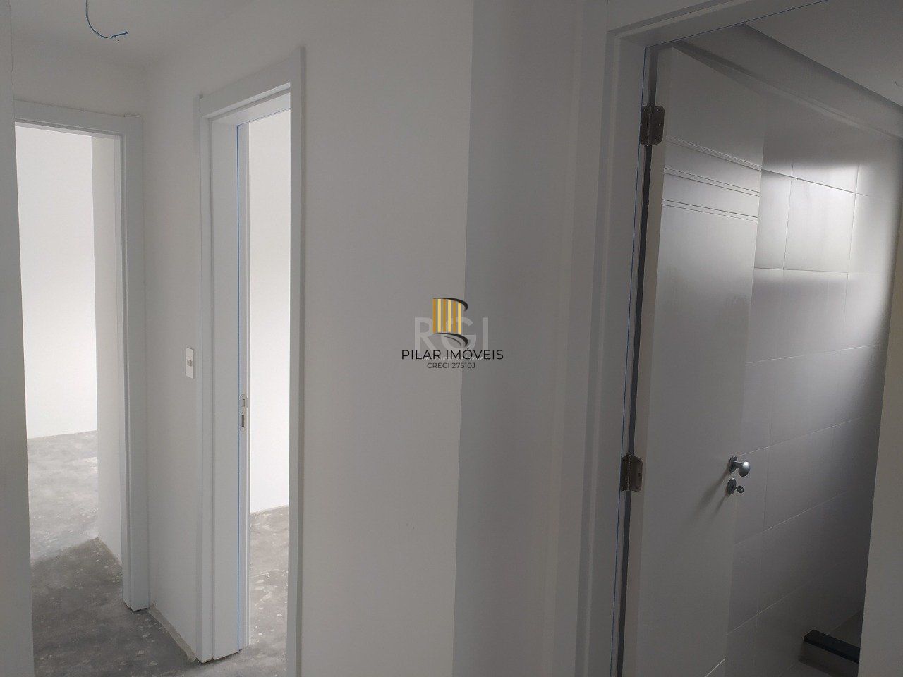 Apartamento para Venda - 123.71m², 3 dormitórios, sendo 1 suites, 1 vaga - Petrópolis