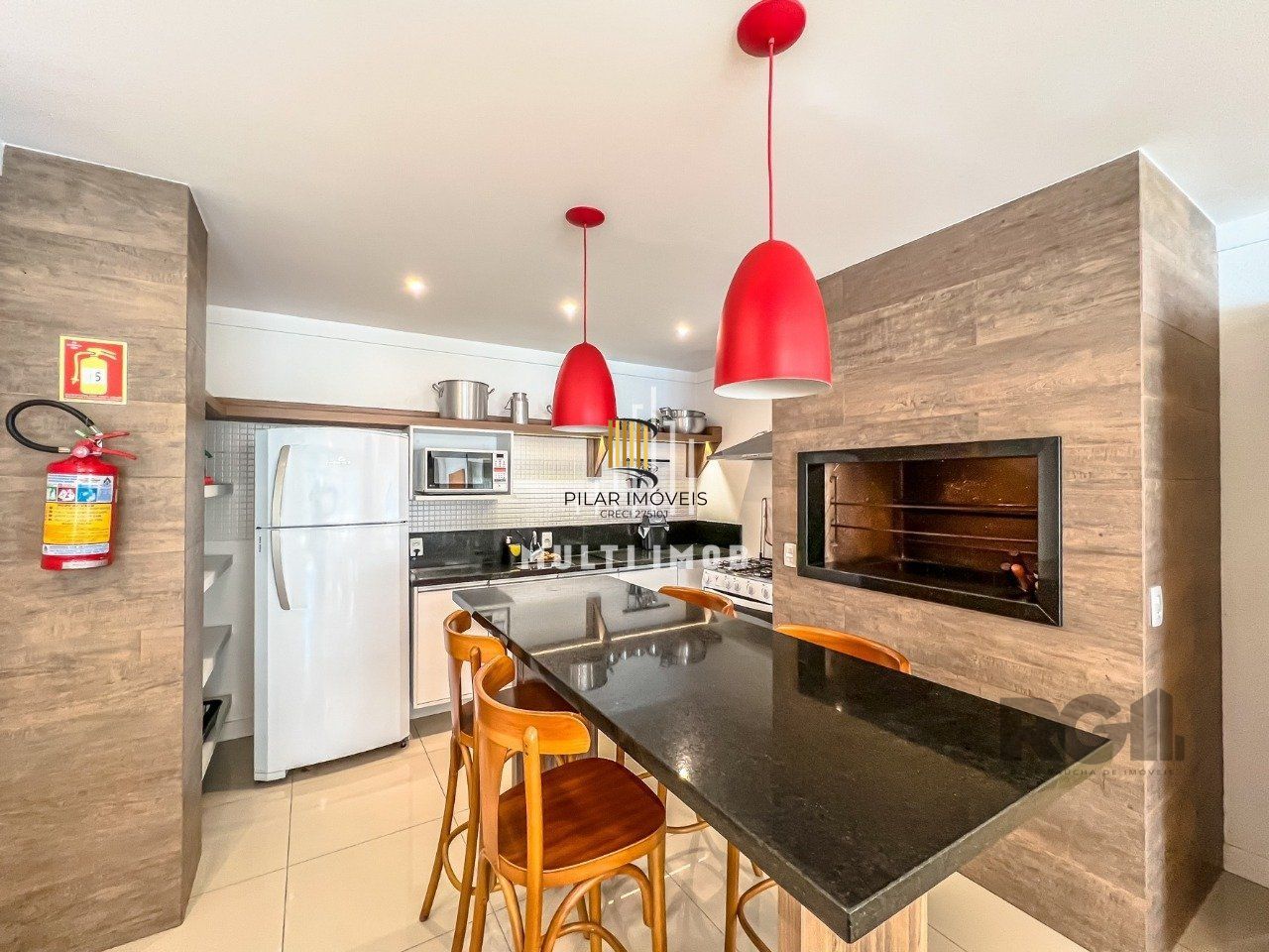 Apartamento 2 dormitórios no bairro Santa Cecília