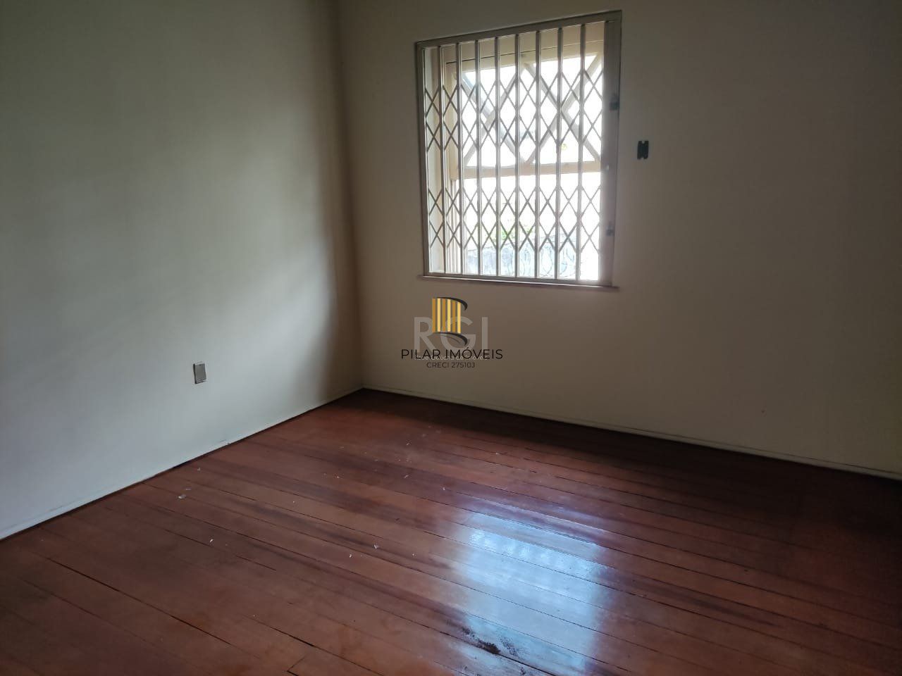 Casa para Venda - 140m², 3 dormitórios, Floresta