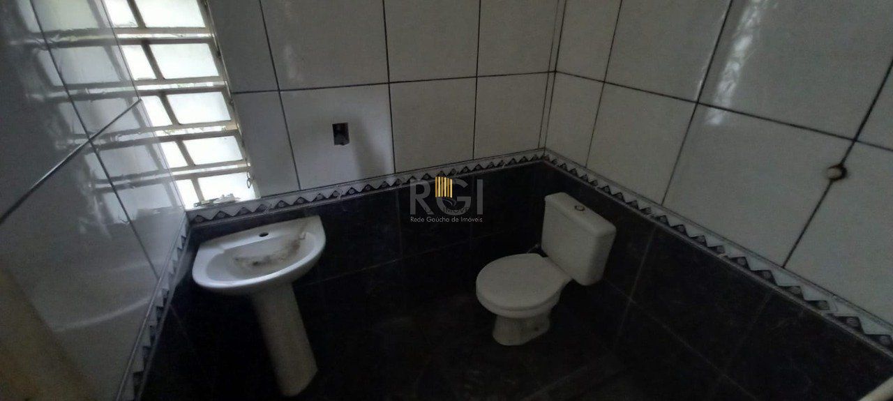 Sobrado para Venda - 110m², 4 dormitórios, sendo 1 suites, 2 vagas - Floresta