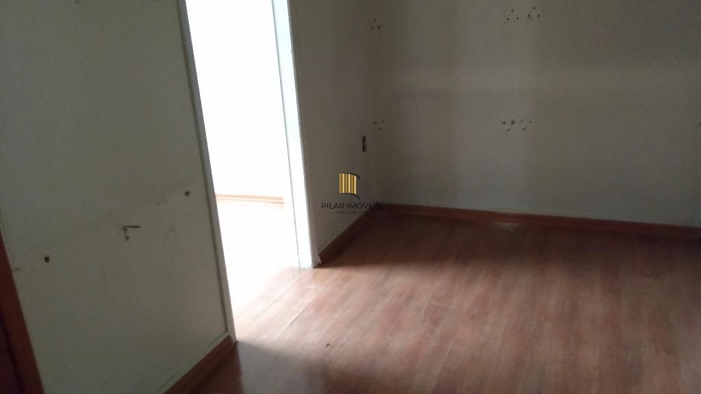 Casa para Venda - 485m², 5 dormitórios, sendo 1 suites, 1 vaga - Petrópolis