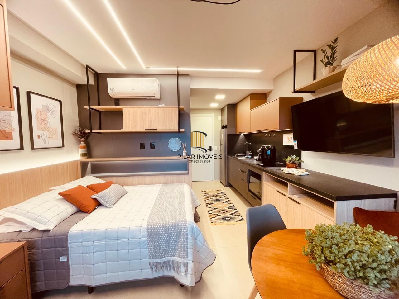 Studio Finamente mobiliado