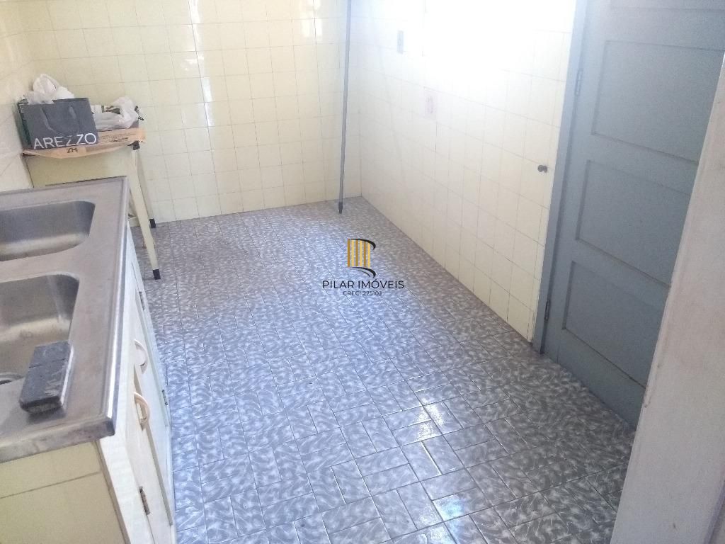 Predio para Venda - 300m², 0 dormitórios, Floresta