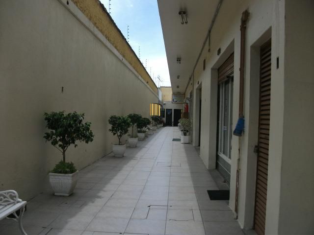 Conjunto/Sala para Locação e Venda - 30m², São João