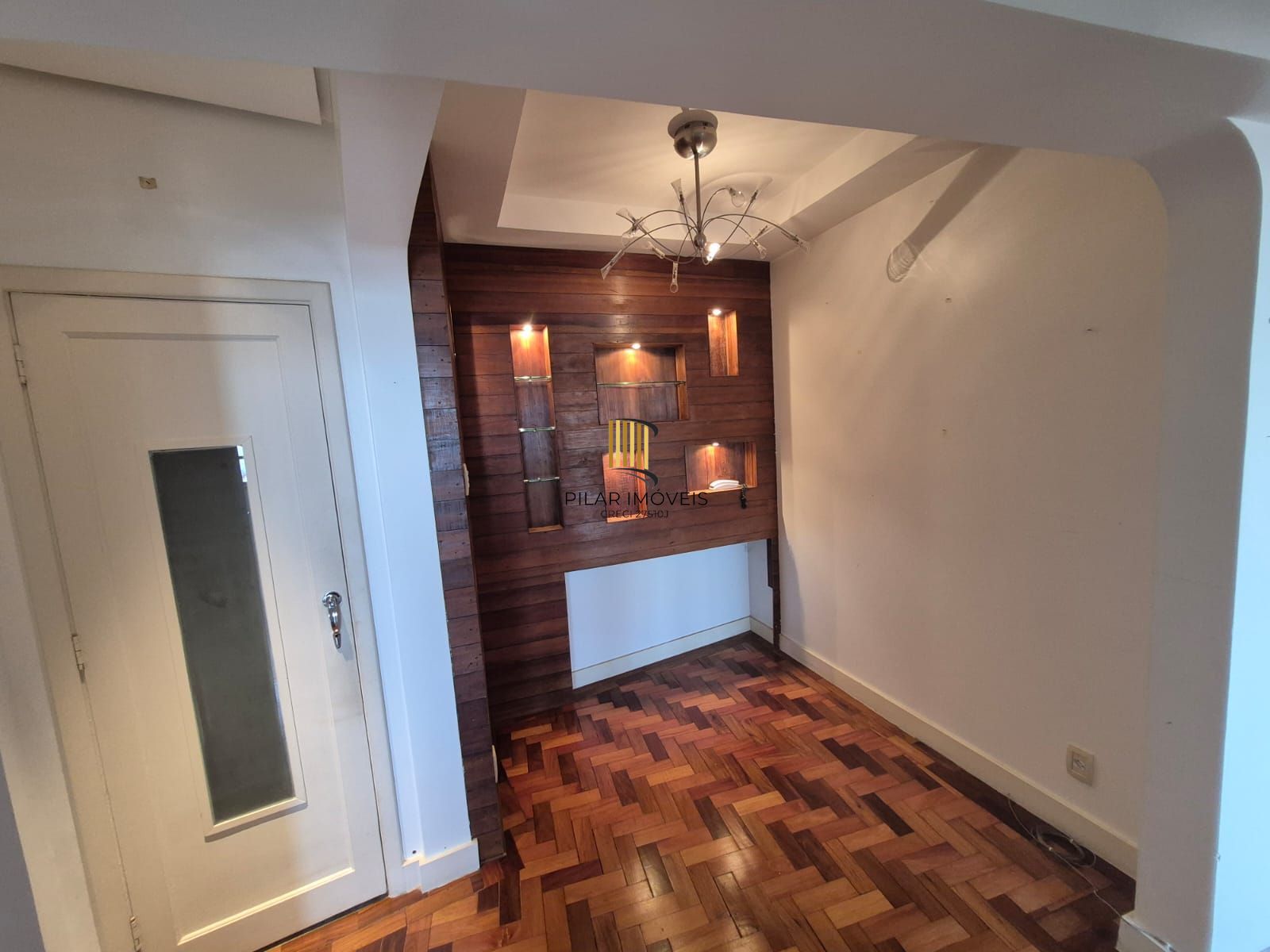 Apartamento 2 quartos na av Independência