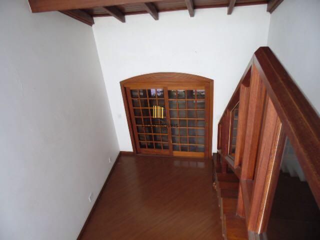 Casa para Venda - 250.78m², 3 dormitórios, sendo 1 suites, 2 vagas - Nova Cachoeirinha
