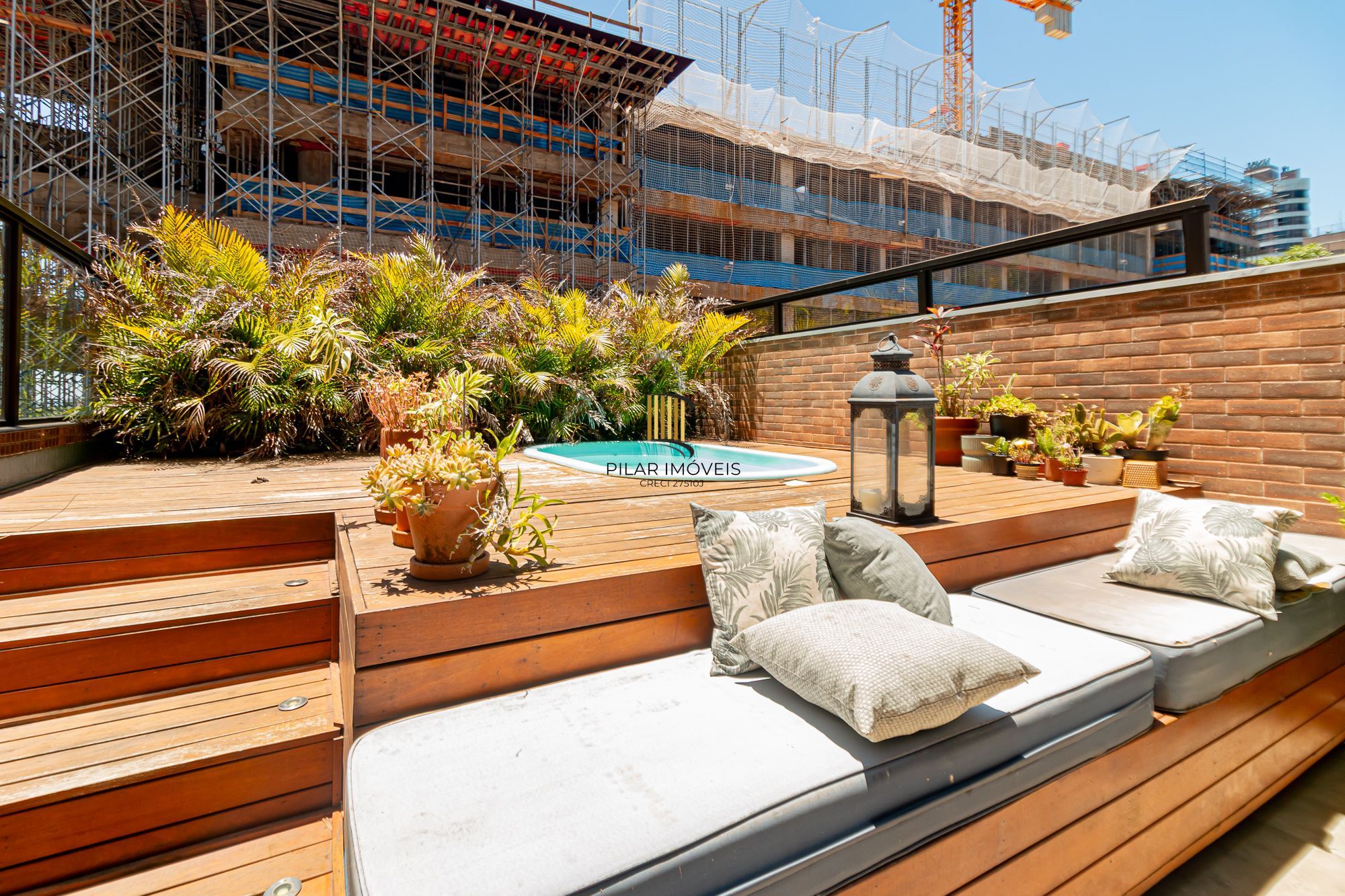 Apartamento garden 146m² com piscina. Bairro Mont Serrat