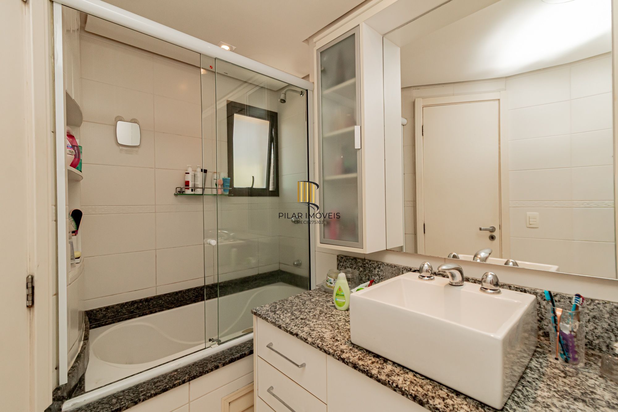 Apartamento garden 146m² com piscina. Bairro Mont Serrat