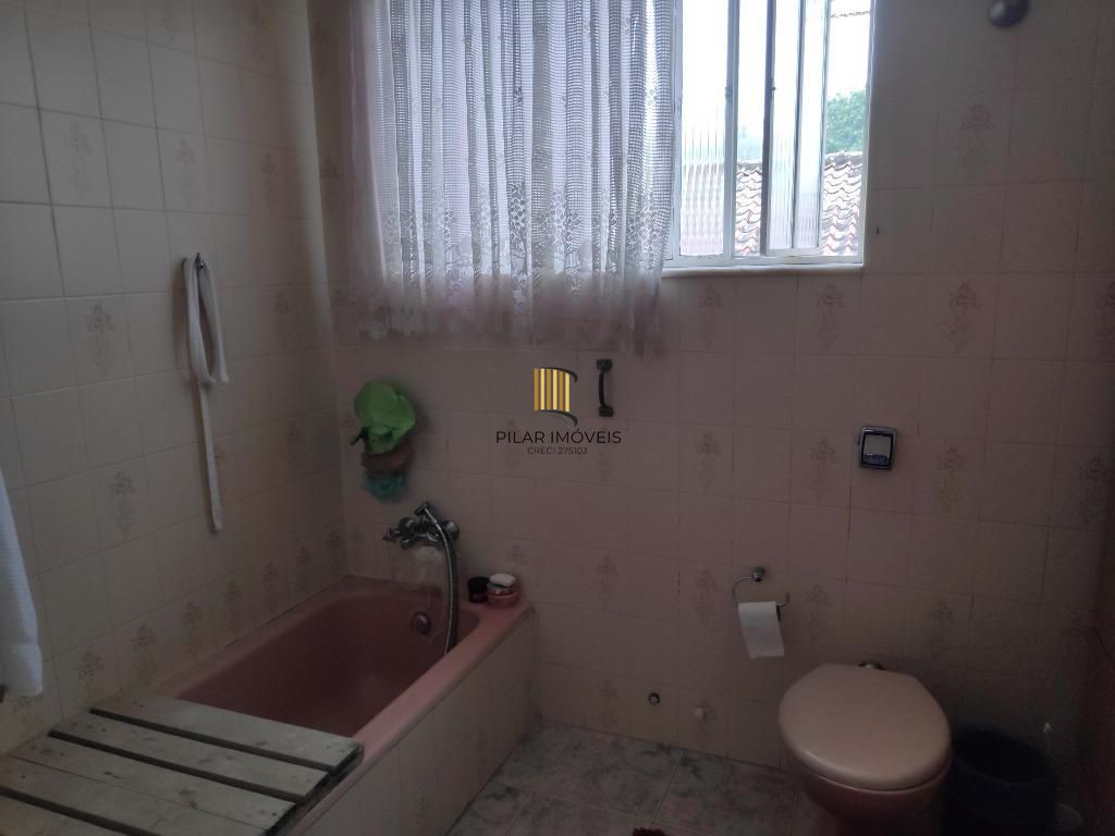 Casa para Venda - 460m², 3 dormitórios, 3 vagas - Três Figueiras