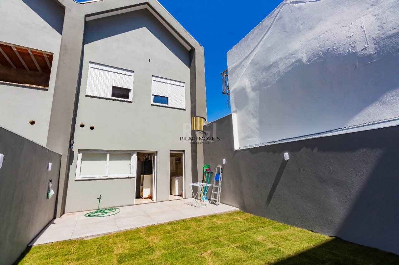 Casa 3 dormitórios no bairro Jardim São Pedro