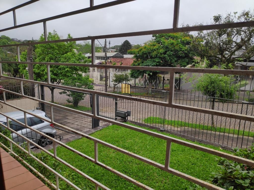 Casa para Venda - 460m², 3 dormitórios, 3 vagas - Três Figueiras