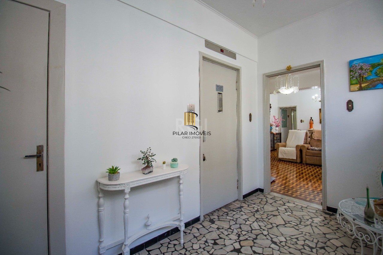 Apartamento 2 dormitórios no bairro Centro Histórico