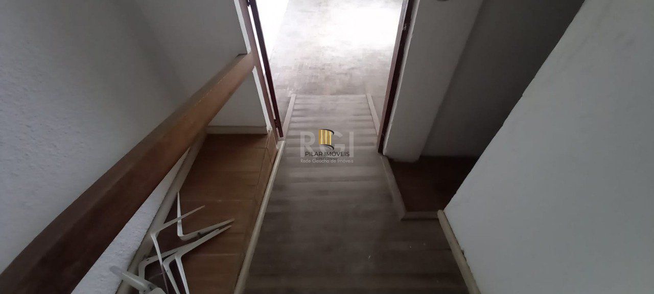Sobrado para Venda - 110m², 4 dormitórios, sendo 1 suites, 2 vagas - Floresta
