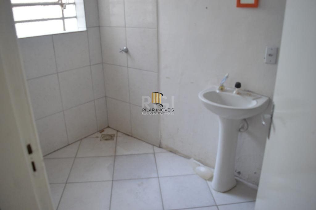 Sobrado para Locação/Aluguel - 300m², 20 dormitórios, Floresta