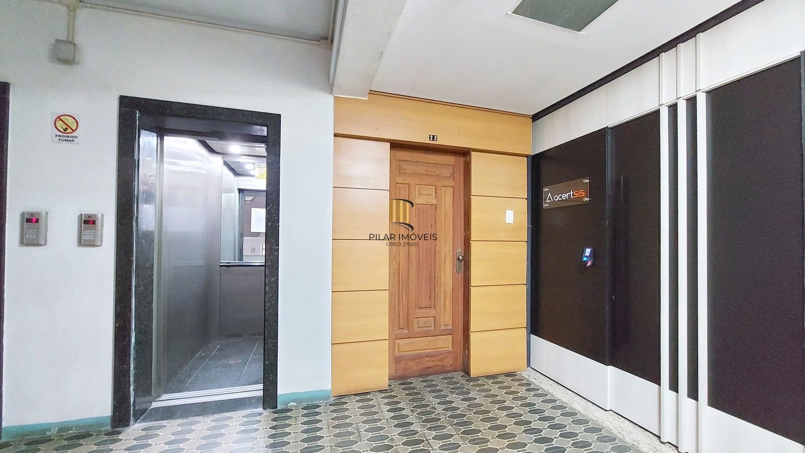 Sala a venda com 95m²