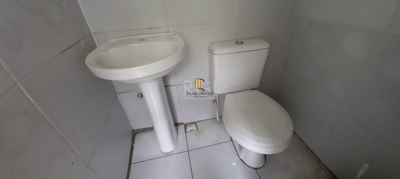 Sobrado para Venda - 110m², 4 dormitórios, sendo 1 suites, 2 vagas - Floresta