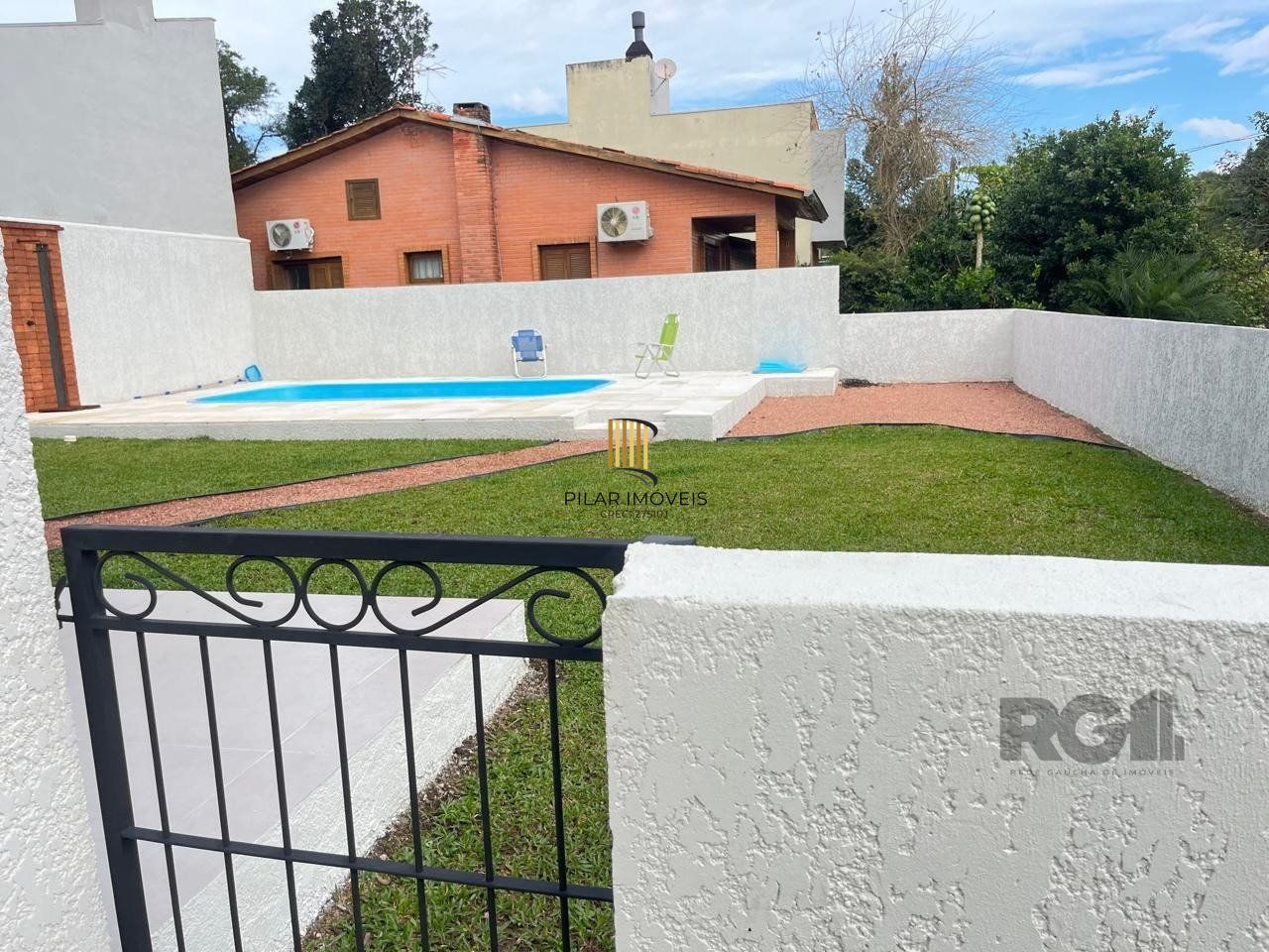 Sobrado 3 dormitórios no bairro São Lucas