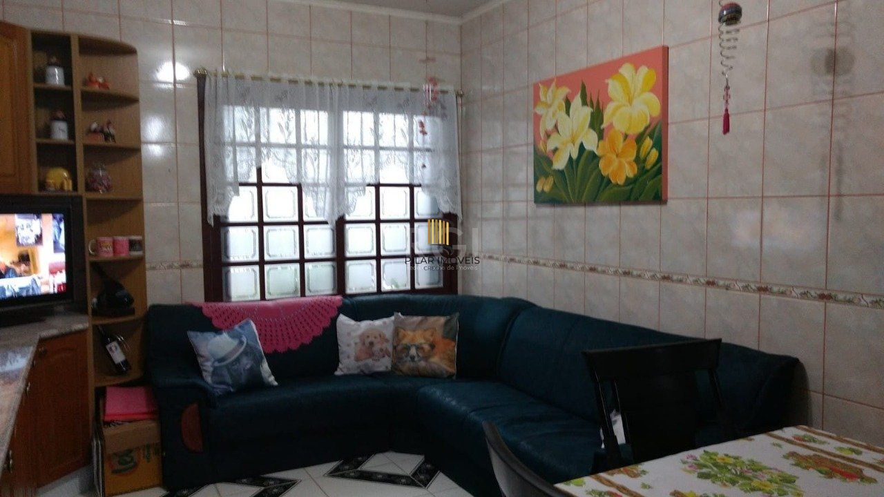 Casa 3 dormitórios no bairro Parque Olinda
