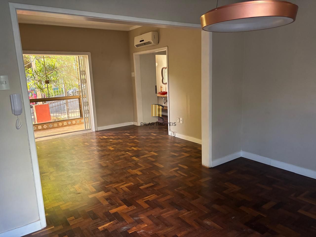 vende apto de dois quartos próximo ao parcão