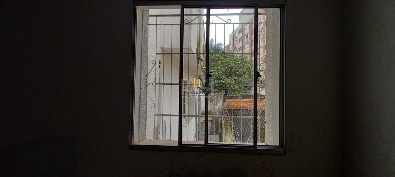 Sobrado para Venda - 110m², 4 dormitórios, sendo 1 suites, 2 vagas - Floresta