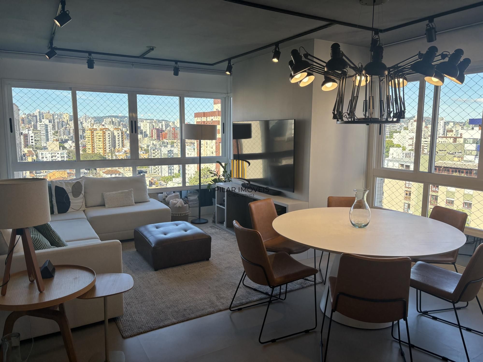 03 quartos finamente decorado com linda vista no Rio Branco - Pilar Imóveis