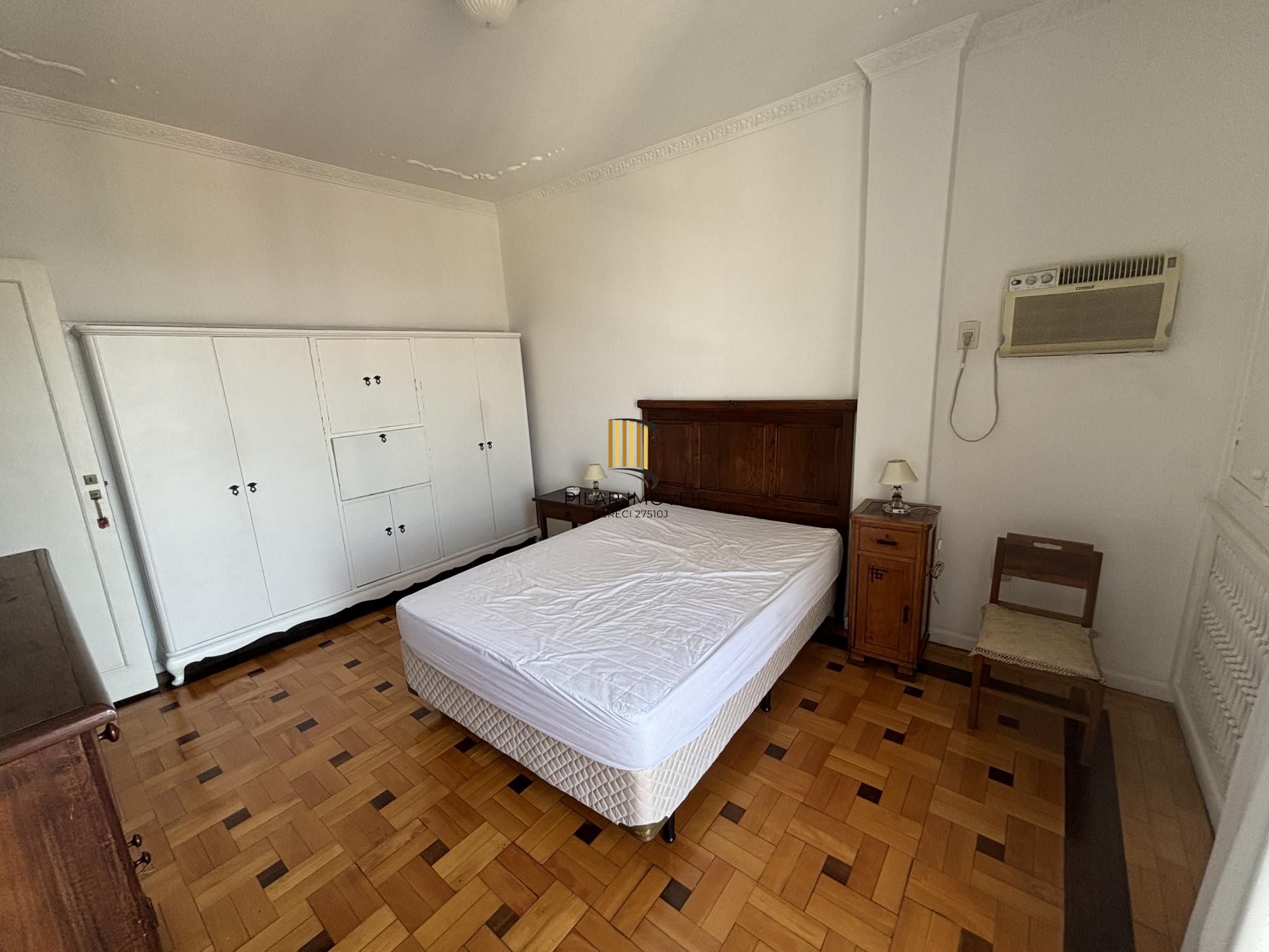 3 quartos com 151m² de área útil, além de lindo terraço no centro de poa