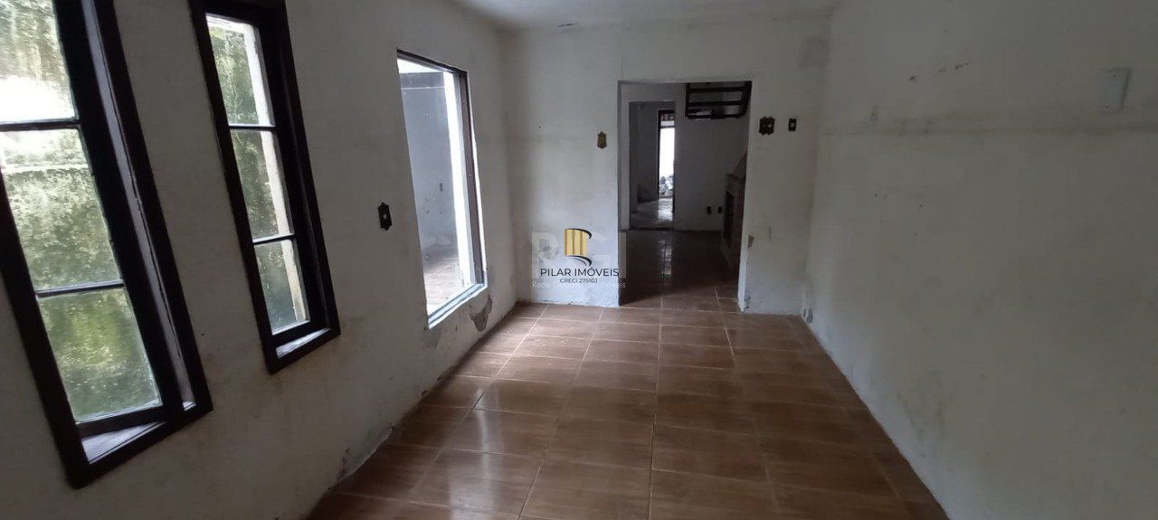 Sobrado para Venda - 110m², 4 dormitórios, sendo 1 suites, 2 vagas - Floresta