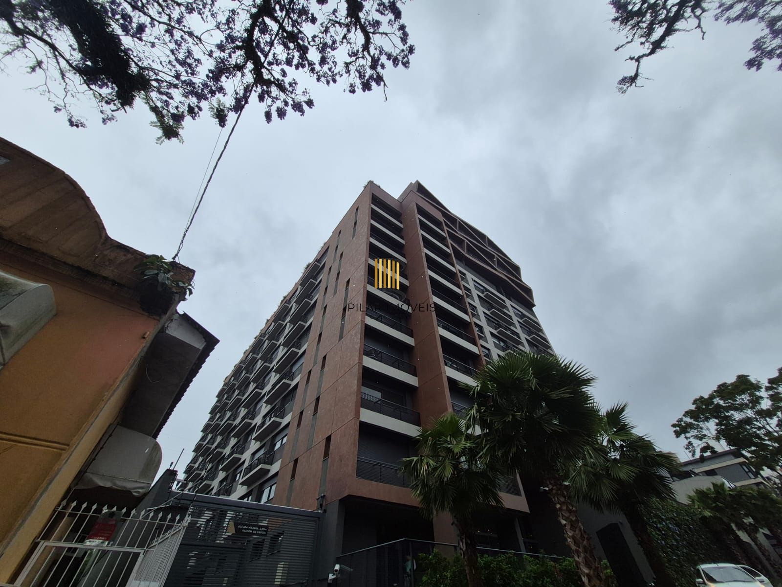 Studio Finamente mobiliado