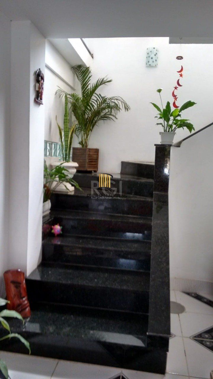 Casa 3 dormitórios no bairro Parque Olinda