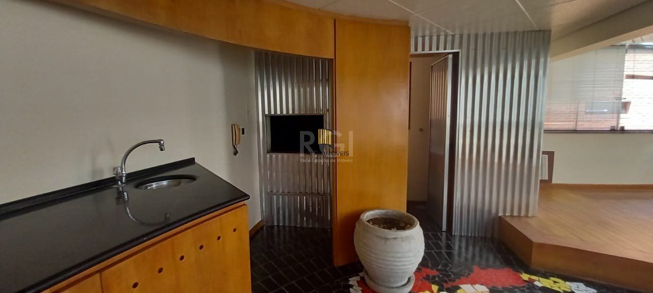 Cobertura para Venda - 94m², 1 dormitório, sendo 1 suites, 1 vaga - São João
