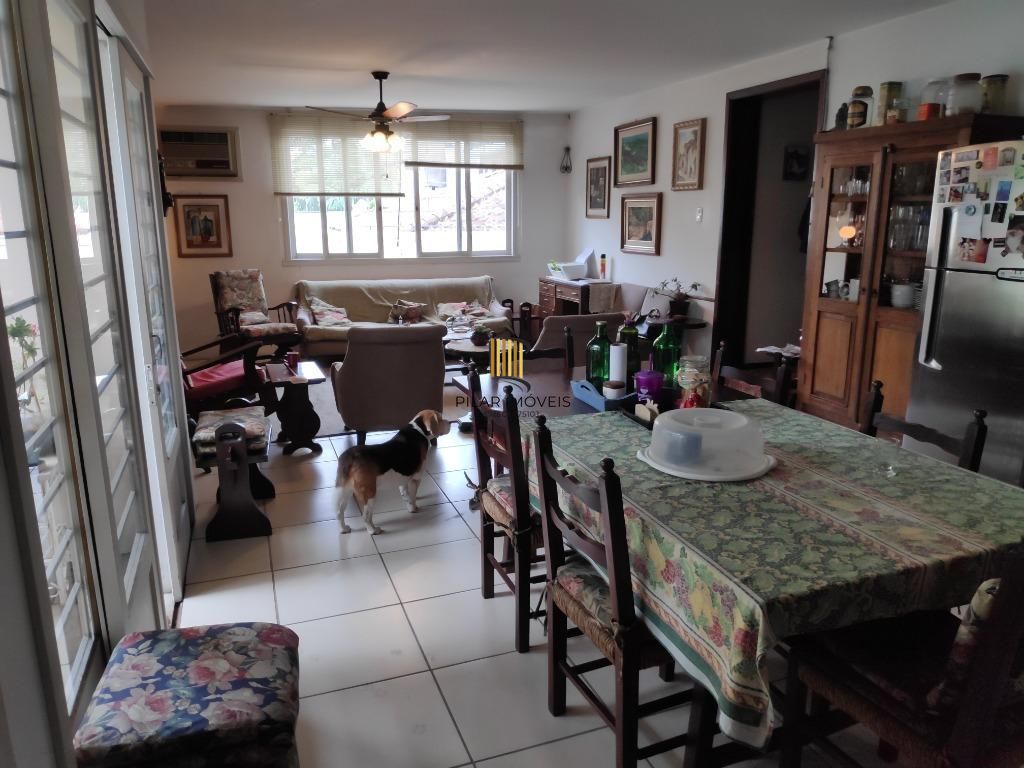 Casa para Venda - 460m², 3 dormitórios, 3 vagas - Três Figueiras
