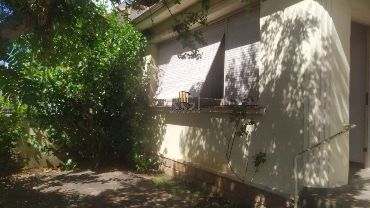 Casa 3 dormitórios no bairro São João