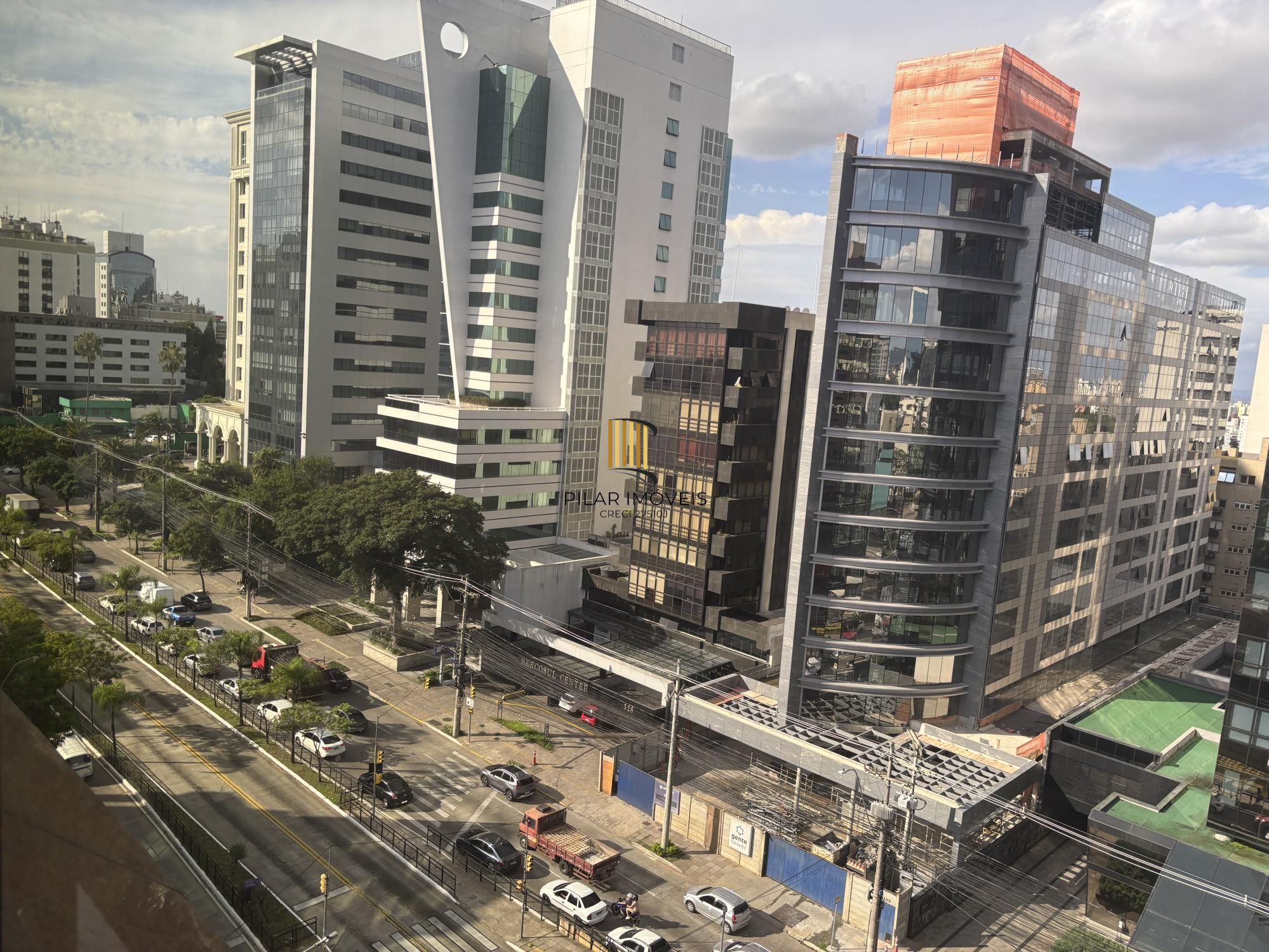 Vende 7 salas com área privativa de 308,67m² no coração da nova Carlos Gomes