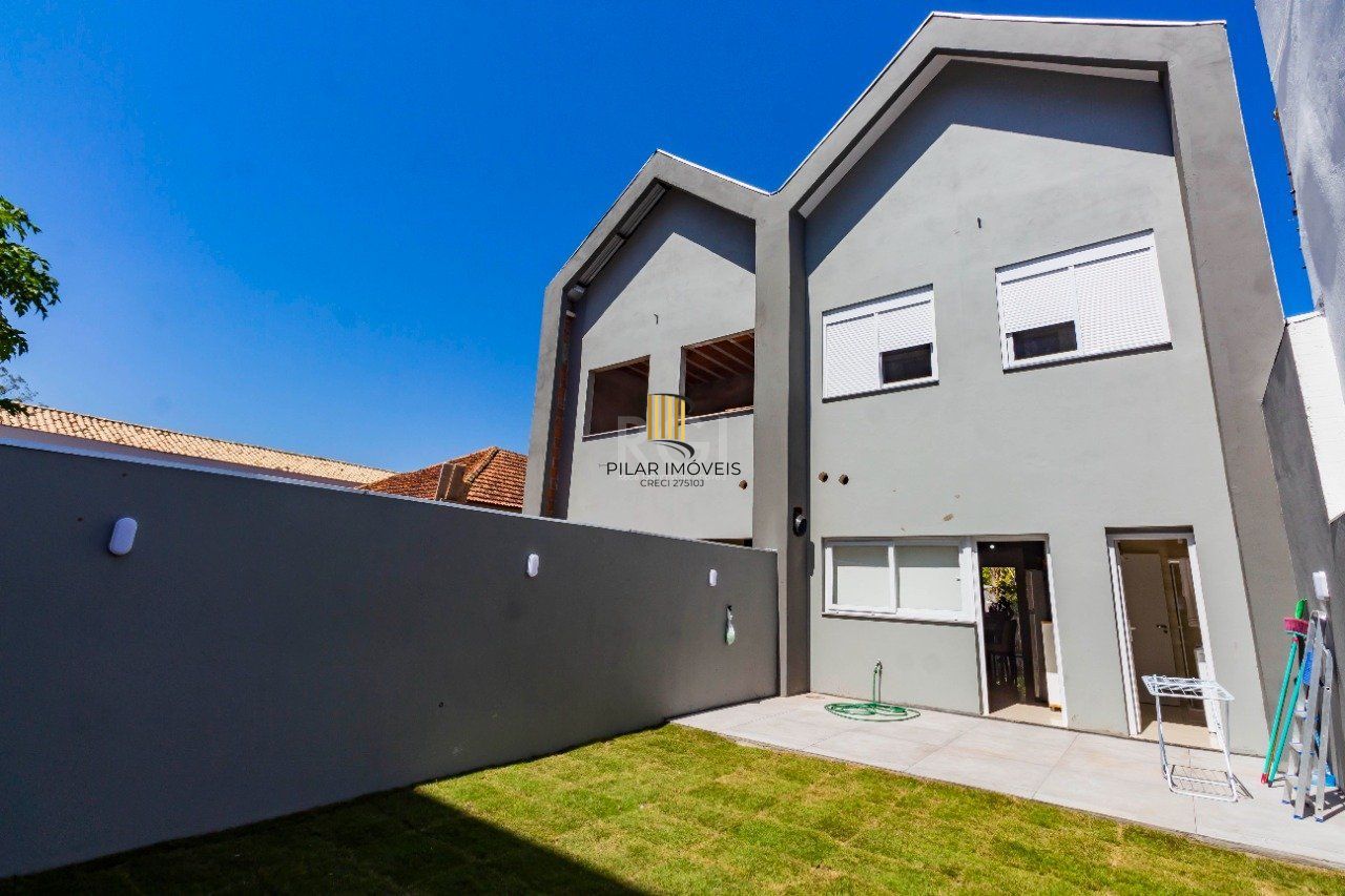 Casa 3 dormitórios no bairro Jardim São Pedro