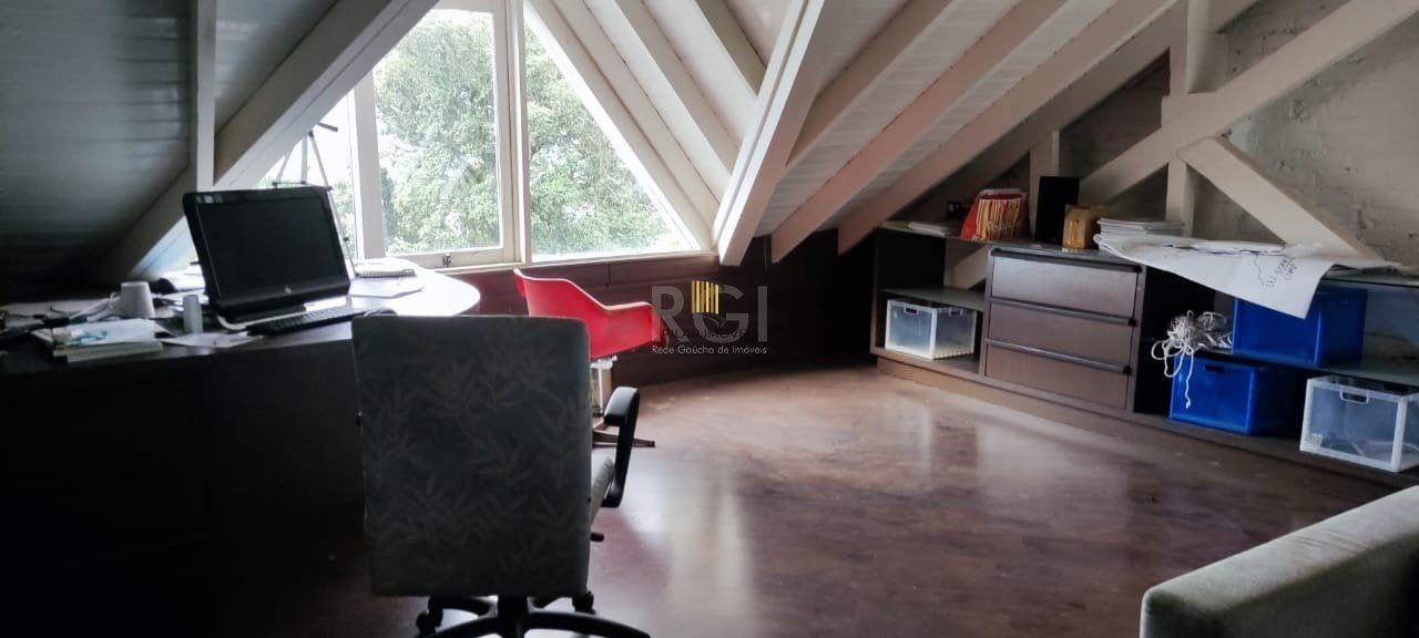 Casa para Venda - 1000m², 4 dormitórios, sendo 2 suites, Espirito Santo