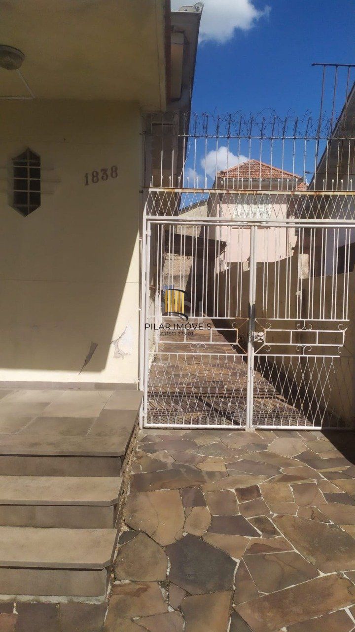 Casa 3 dormitórios no bairro São João