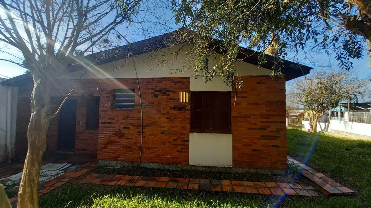 Casa 2 dormitórios no bairro Aparecida