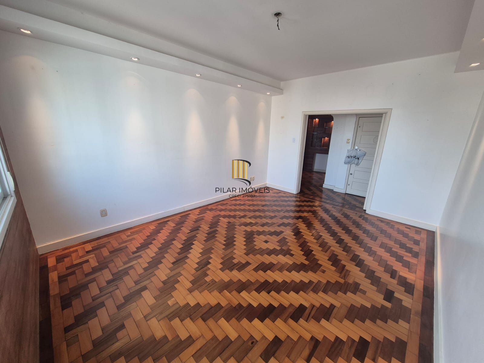 Apartamento 2 quartos na av Independência