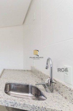 Apartamento 2 dormitórios no bairro Passo da Areia