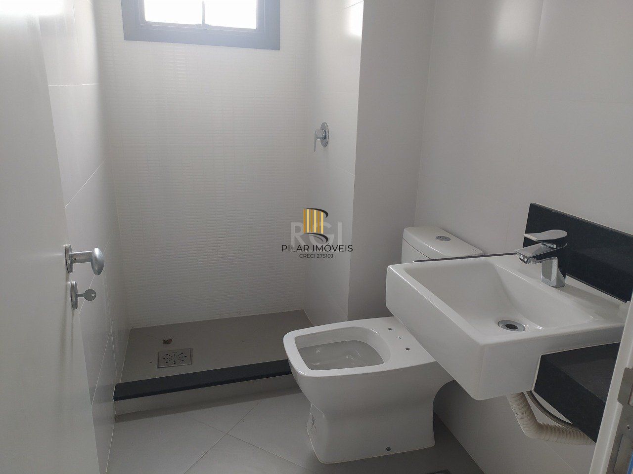 Apartamento para Venda - 123.71m², 3 dormitórios, sendo 1 suites, 1 vaga - Petrópolis
