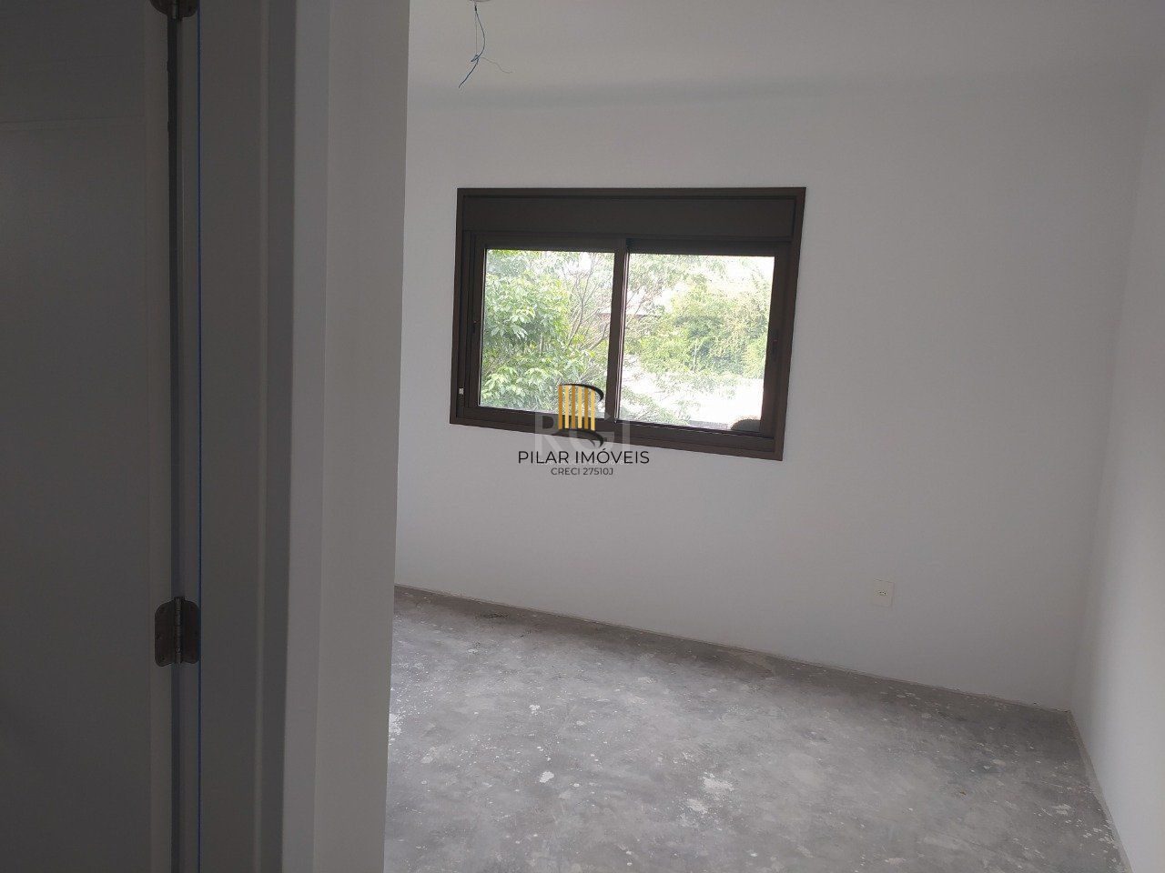 Apartamento para Venda - 123.71m², 3 dormitórios, sendo 1 suites, 1 vaga - Petrópolis