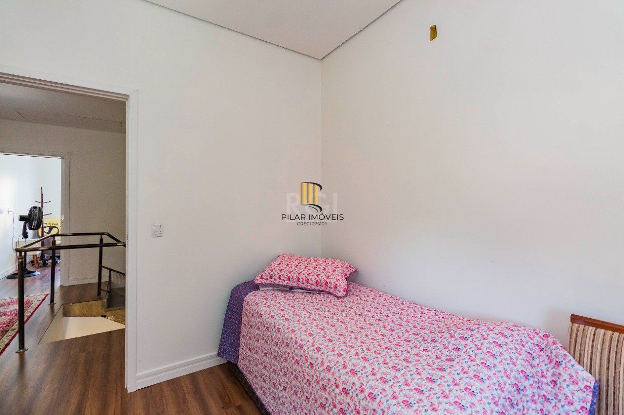Casa 3 dormitórios no bairro Jardim São Pedro