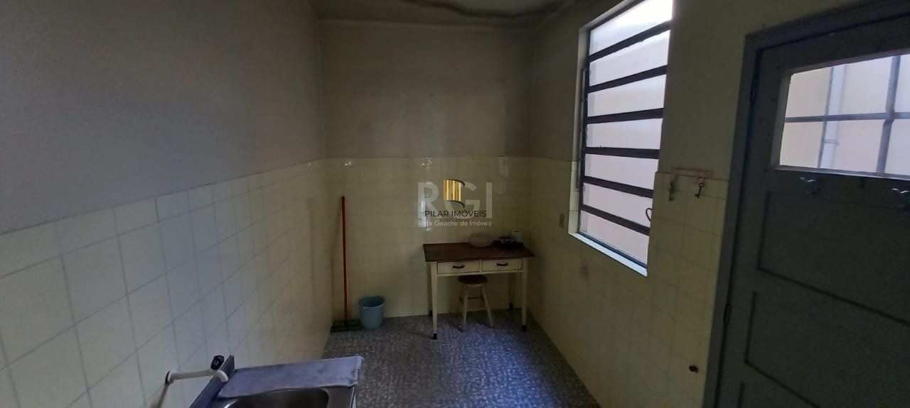 Predio para Venda - 300m², 0 dormitórios, Floresta