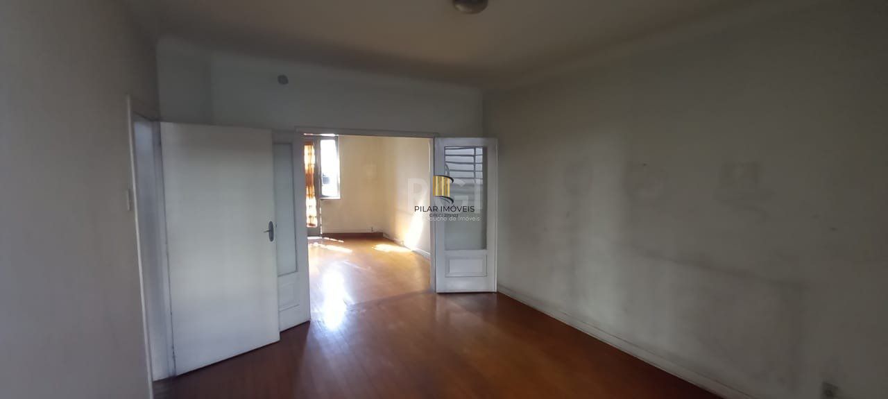 Predio para Venda - 300m², 0 dormitórios, Floresta