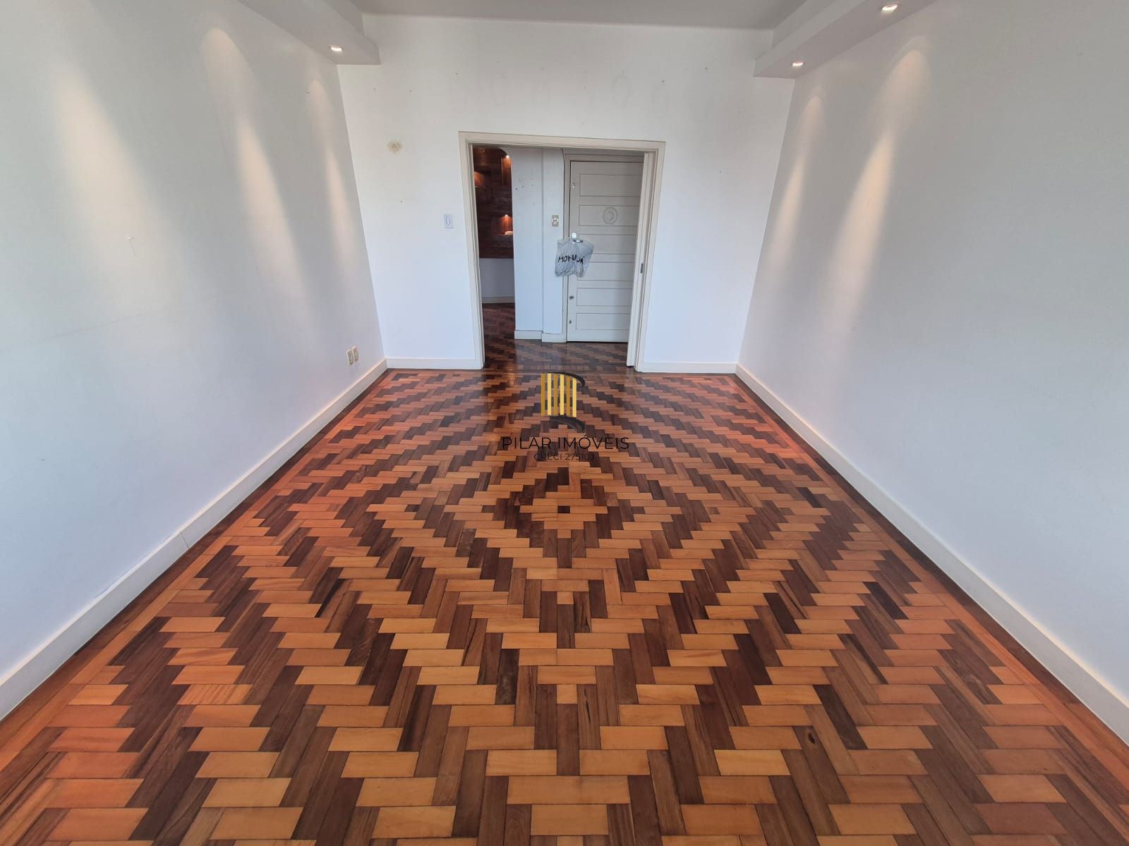 Apartamento 2 quartos na av Independência