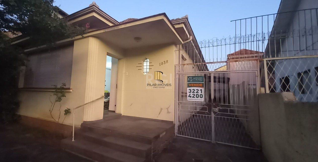 Casa 3 dormitórios no bairro São João - Pilar Imóveis